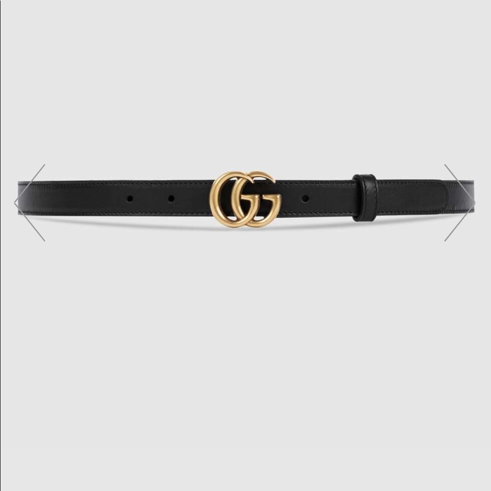 GUCCI Leather Belt w/ double G buckle